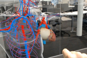 Cải tiến ngành giáo dục y khoa với Microsoft HoloLens